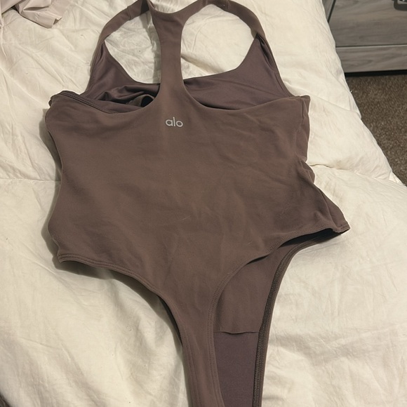 ALO Yoga Sleek Back Bodysuit in Hot Cocoa - Picture 5 of 5